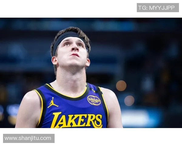 湖人对阵开拓者精彩全场录像回放及赛后分析分享